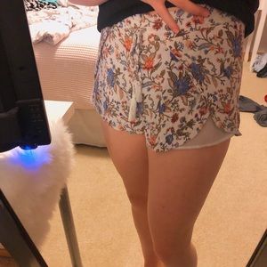 Flowy American Eagle Shorts